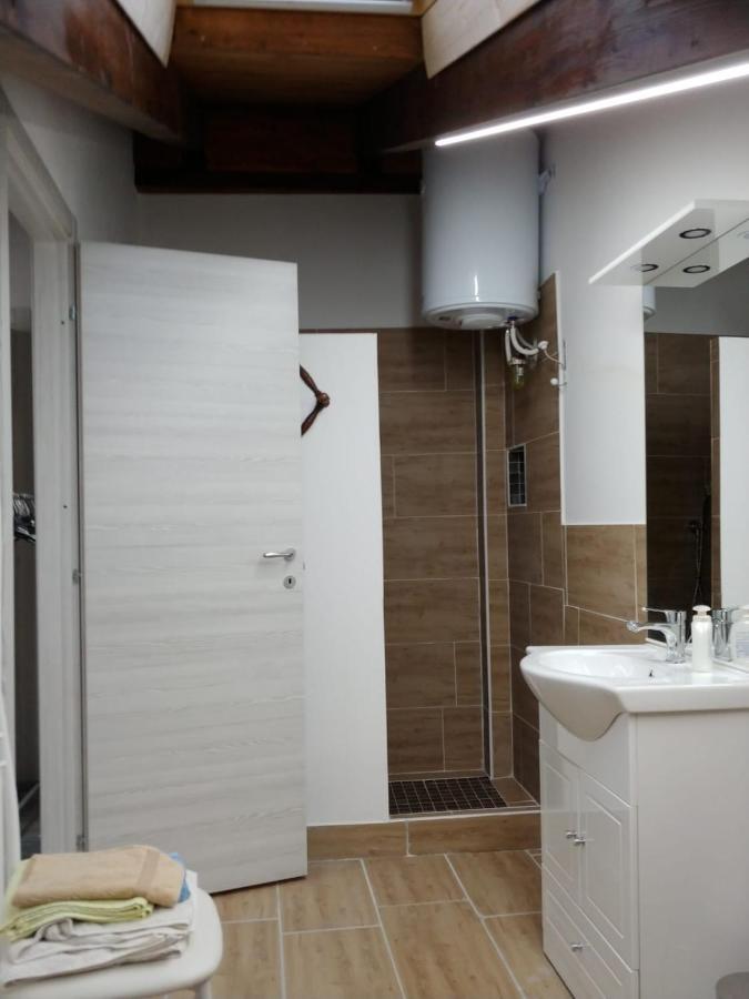 Camera Con Bagno Mirjana Cislago Exteriör bild